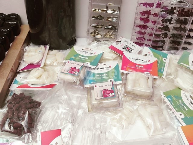 Nagelstock: nail art & uv/led-gels • 418 items • 233 ref. - afbeelding 16 van  23