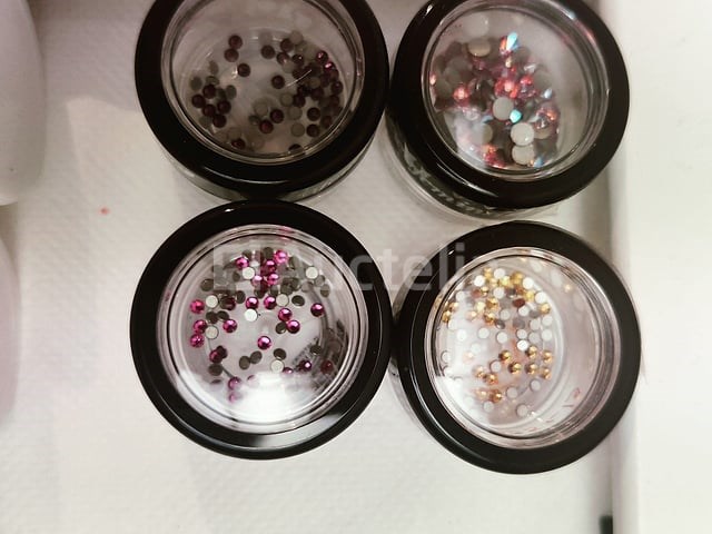 Nagelstock: nail art & uv/led-gels • 418 items • 233 ref. - afbeelding 20 van  23