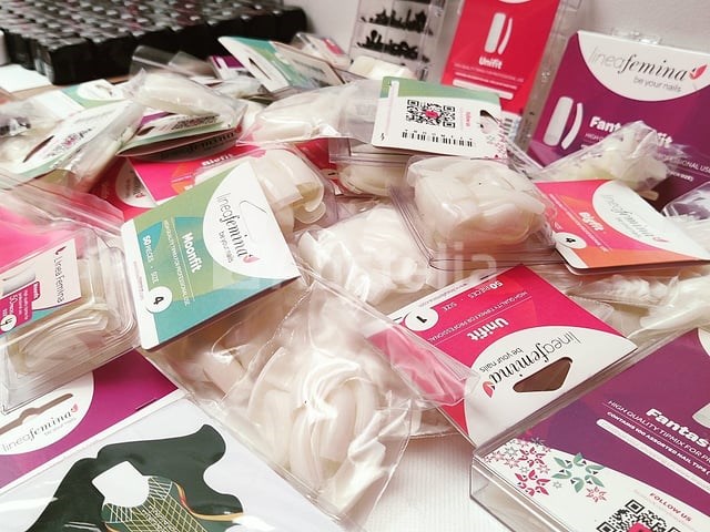 Nagelstock: nail art & uv/led-gels • 480 items • folies - afbeelding 3 van  16