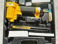 Nageltoestel - riveting machine - afbeelding 1 van  2