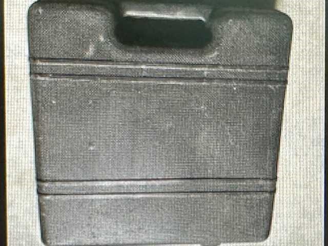 Nageltoestel - riveting machine - afbeelding 2 van  2