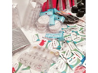 Nagelvoorraad - nail art en uv-led-gels - 409 items - 228 ref. - afbeelding 18 van  21