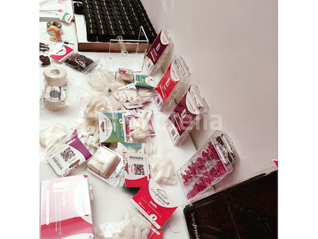 Nagelvoorraad: nail art & uv/led gels • 383 items • 235 ref. - afbeelding 11 van  14
