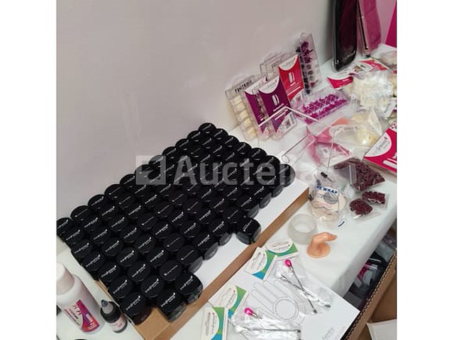 Nagelvoorraad: nail art & uv/led gels • 385 items • 241 ref. - afbeelding 9 van  24
