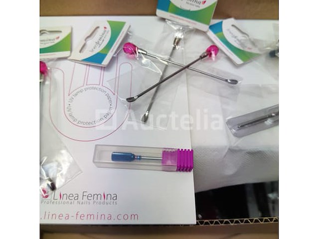 Nagelvoorraad: nail art & uv/led gels • 385 items • 241 ref. - afbeelding 16 van  24
