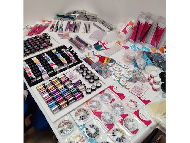 Nagelvoorraad: nail art & uv/led gels • 385 items • 241 ref. - afbeelding 21 van  24