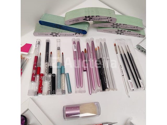 Nagelvoorraad: nail art & uv/led gels • 385 items • 241 ref. - afbeelding 24 van  24