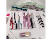 Nagelvoorraad: nail art & uv/led gels • 385 items • 241 ref. - afbeelding 24 van  24