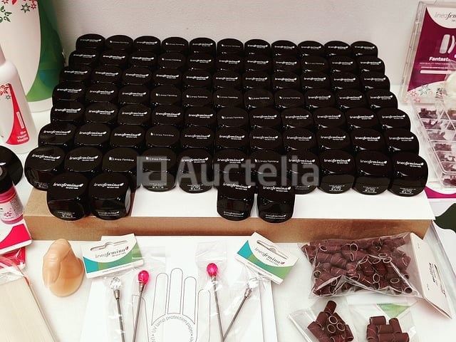 Nagelvoorraad: nail art & uv/led-gels • 388 items • 246 ref. - afbeelding 1 van  9