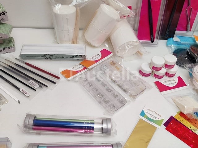 Nagelvoorraad: nail art & uv/led-gels • 389 items • 235 ref. - afbeelding 5 van  29