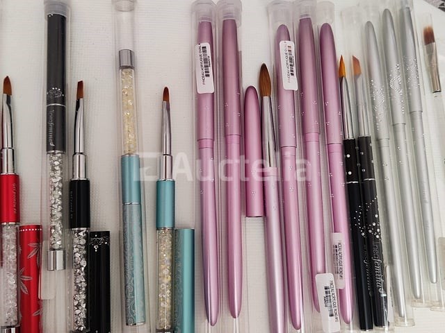 Nagelvoorraad: nail art & uv/led-gels • 389 items • 235 ref. - afbeelding 11 van  29