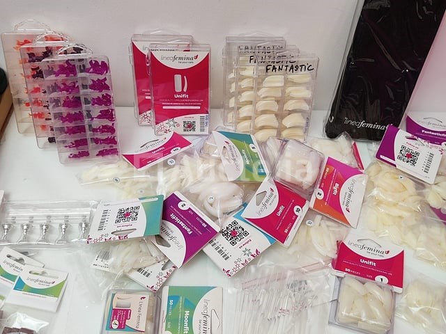 Nagelvoorraad: nail art & uv/led-gels • 389 items • 235 ref. - afbeelding 14 van  29