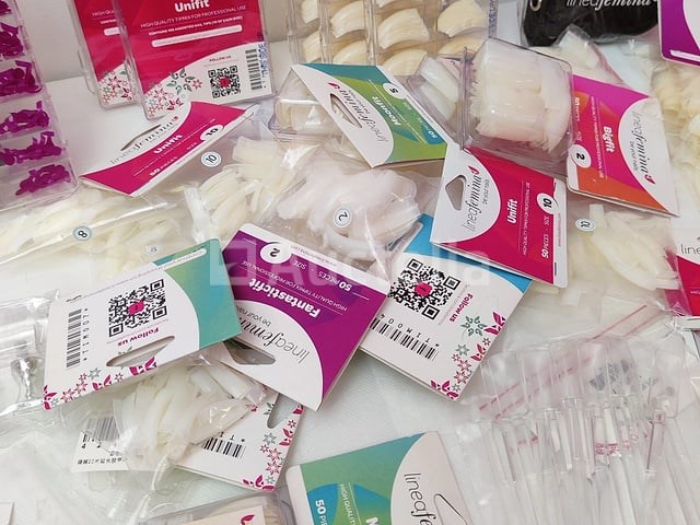 Nagelvoorraad: nail art & uv/led-gels • 389 items • 235 ref. - afbeelding 17 van  29