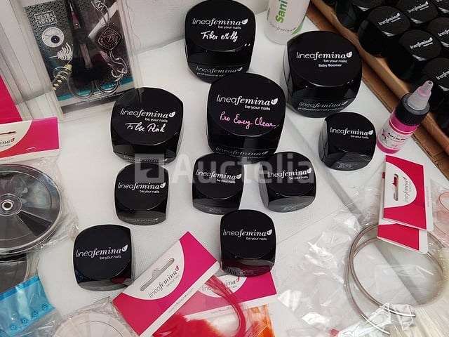 Nagelvoorraad: nail art & uv/led-gels • 389 items • 235 ref. - afbeelding 24 van  29