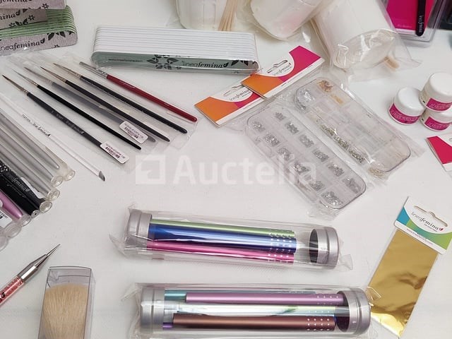 Nagelvoorraad: nail art & uv/led-gels • 389 items • 235 ref. - afbeelding 29 van  29