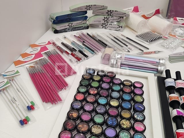 Nagelvoorraad: nail art & uv/led-gels • 389 items • 244 ref. - afbeelding 7 van  13