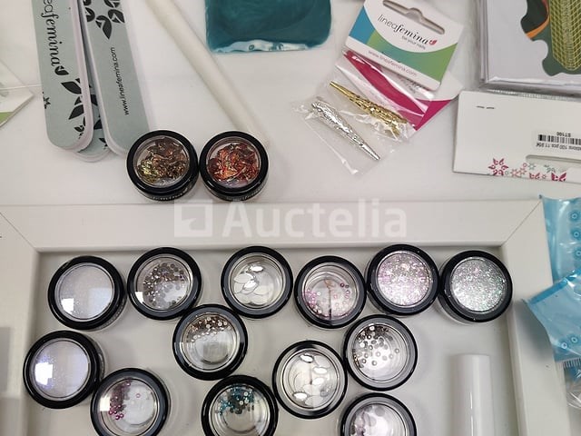 Nagelvoorraad: nail art & uv/led-gels • 389 items • 244 ref. - afbeelding 8 van  13
