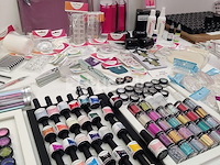 Nagelvoorraad: nail art & uv/led-gels • 389 items • 244 ref. - afbeelding 10 van  13