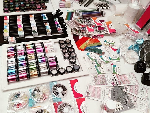 Nagelvoorraad: nail art & uv/led-gels • 390 items • 241 ref. - afbeelding 1 van  13