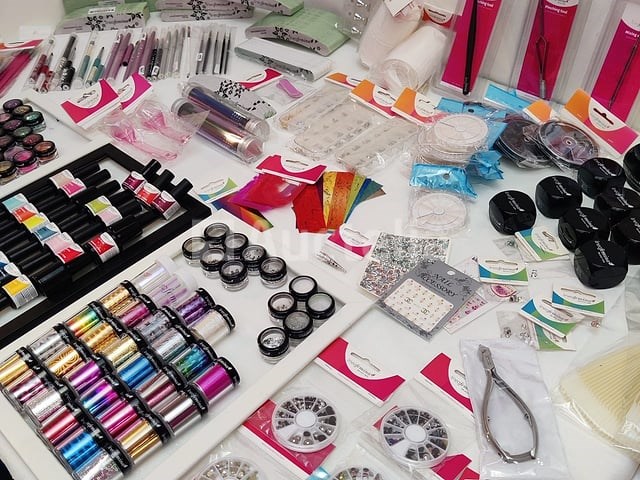 Nagelvoorraad: nail art & uv/led-gels • 391 items • 237 ref. - afbeelding 1 van  15