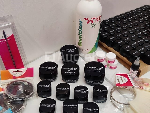 Nagelvoorraad: nail art & uv/led-gels • 391 items • 237 ref. - afbeelding 11 van  15