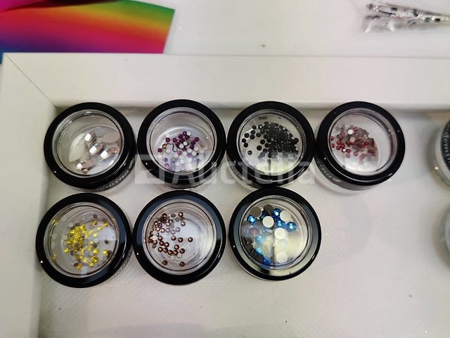 Nagelvoorraad: nail art & uv/led-gels • 391 items • 237 ref. - afbeelding 13 van  15