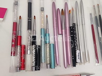 Nagelvoorraad: nail art & uv/led-gels • 391 items • 244 ref. - afbeelding 5 van  14