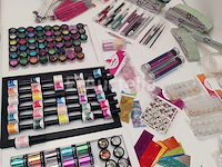Nagelvoorraad: nail art & uv/led-gels • 391 items • 244 ref. - afbeelding 11 van  14
