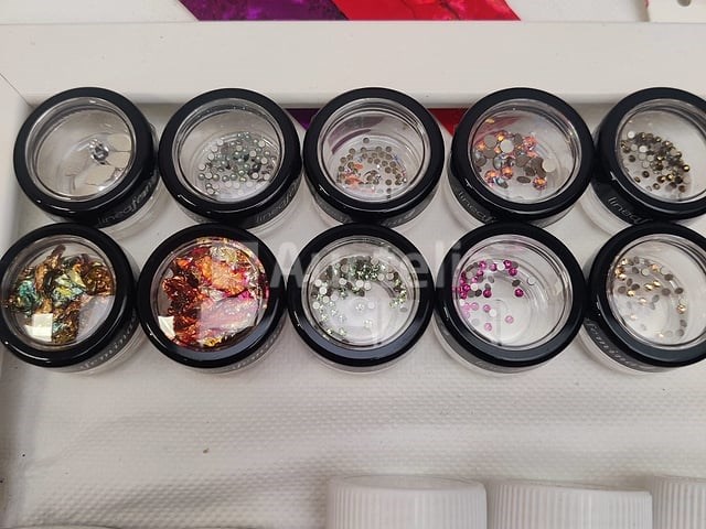 Nagelvoorraad: nail art & uv/led-gels • 391 items • 244 ref. - afbeelding 12 van  14