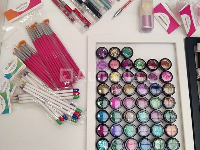 Nagelvoorraad: nail art & uv/led-gels • 391 items • 244 ref. - afbeelding 13 van  14