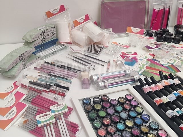 Nagelvoorraad: nail art & uv/led-gels • 392 items • 248 ref. - afbeelding 13 van  20