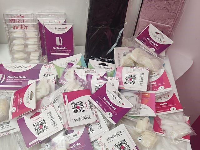Nagelvoorraad: nail art & uv/led-gels • 392 items • 248 ref. - afbeelding 14 van  20