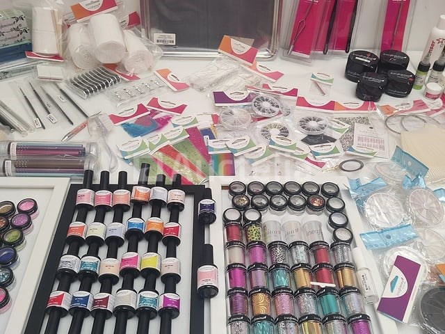 Nagelvoorraad: nail art & uv/led-gels • 392 items • 248 ref. - afbeelding 15 van  20