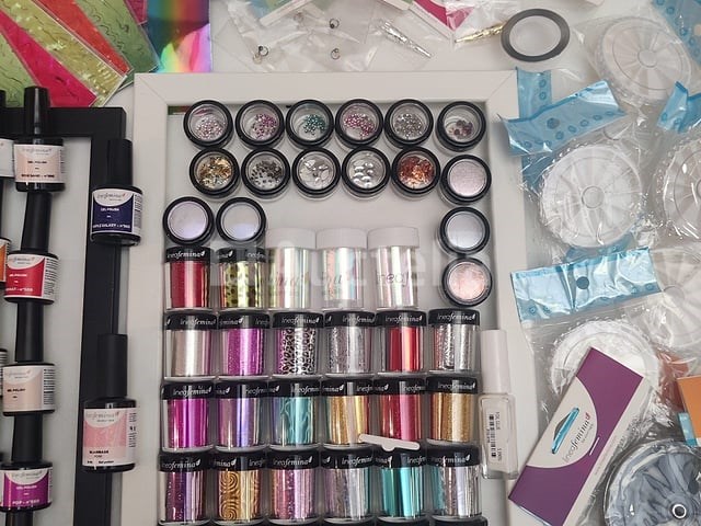 Nagelvoorraad: nail art & uv/led-gels • 392 items • 248 ref. - afbeelding 17 van  20