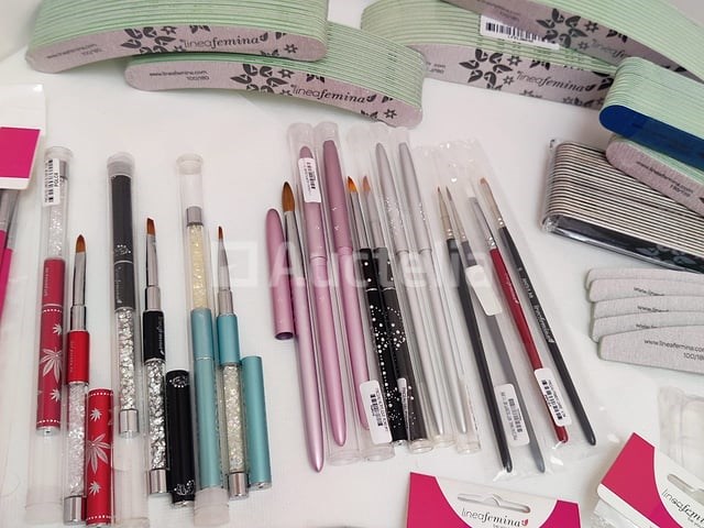 Nagelvoorraad: nail art & uv/led-gels • 393 items • 235 ref. - afbeelding 5 van  12