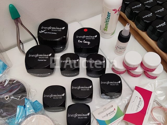 Nagelvoorraad: nail art & uv/led-gels • 395 items • 242 ref. - afbeelding 2 van  13