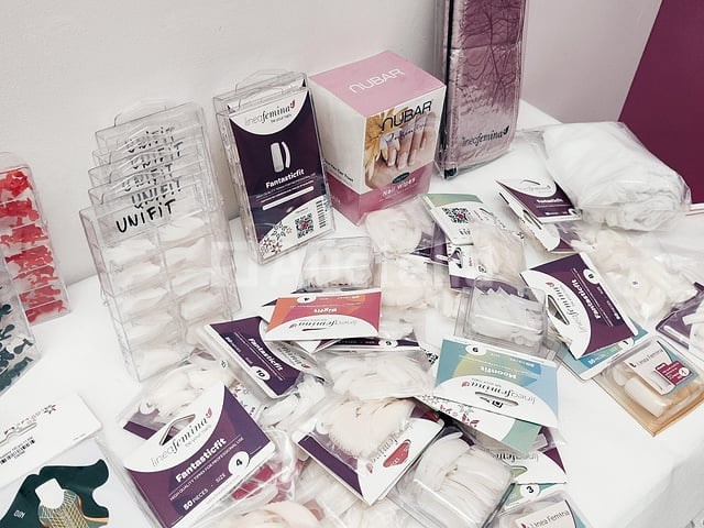 Nagelvoorraad: nail art & uv/led-gels • 395 items • 242 ref. - afbeelding 4 van  13