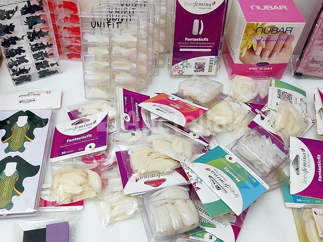 Nagelvoorraad: nail art & uv/led-gels • 395 items • 242 ref. - afbeelding 5 van  13
