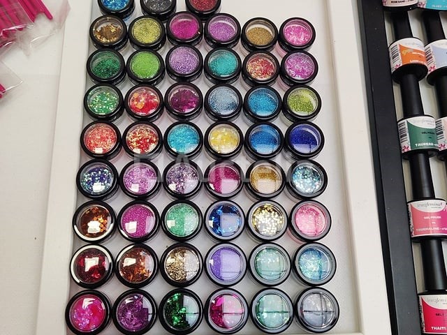 Nagelvoorraad: nail art & uv/led-gels • 395 items • 242 ref. - afbeelding 9 van  13