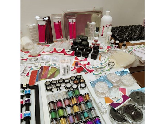 Nagelvoorraad: nail art & uv/led-gels • 396 items • 242 ref. - afbeelding 8 van  19