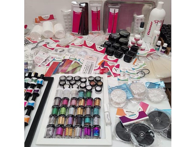 Nagelvoorraad: nail art & uv/led-gels • 396 items • 242 ref. - afbeelding 15 van  19