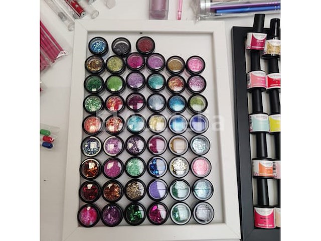 Nagelvoorraad: nail art & uv/led-gels • 396 items • 242 ref. - afbeelding 16 van  19