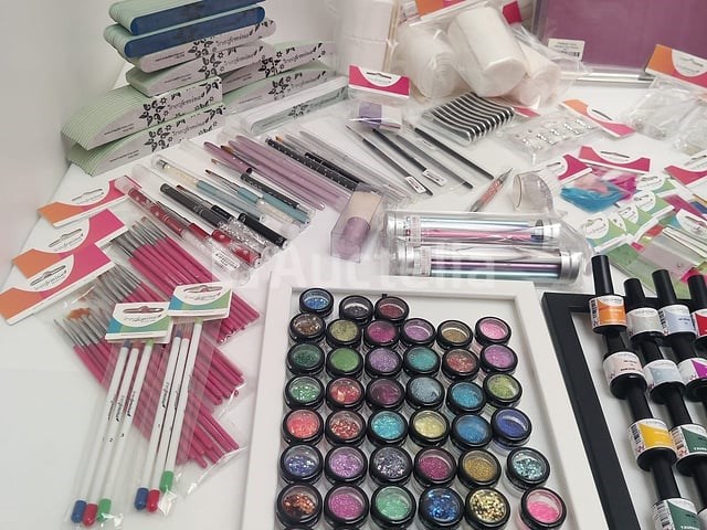 Nagelvoorraad: nail art & uv/led-gels • 397 items • 244 ref. - afbeelding 7 van  14