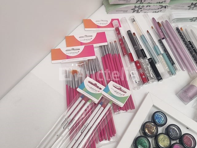 Nagelvoorraad: nail art & uv/led-gels • 397 items • 244 ref. - afbeelding 10 van  14