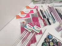Nagelvoorraad: nail art & uv/led-gels • 397 items • 244 ref. - afbeelding 10 van  14