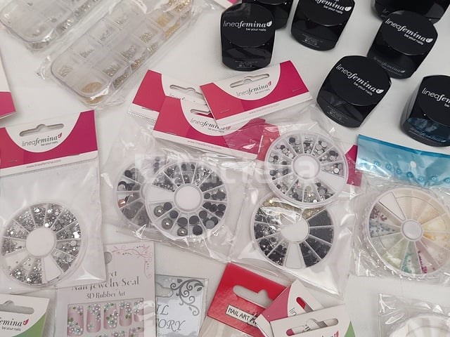 Nagelvoorraad: nail art & uv/led-gels • 397 items • 244 ref. - afbeelding 11 van  14