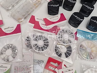 Nagelvoorraad: nail art & uv/led-gels • 397 items • 244 ref. - afbeelding 11 van  14