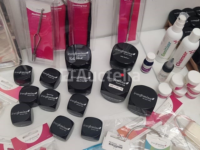 Nagelvoorraad: nail art & uv/led-gels • 397 items • 244 ref. - afbeelding 12 van  14