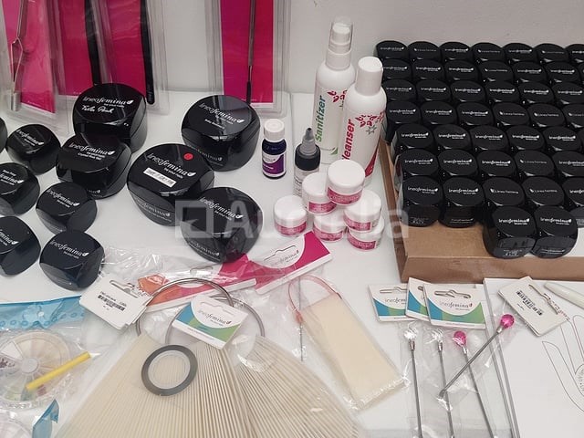 Nagelvoorraad: nail art & uv/led-gels • 397 items • 244 ref. - afbeelding 14 van  14