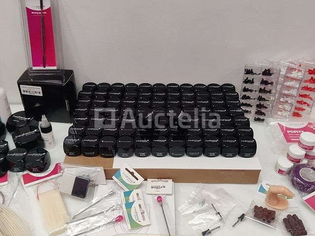 Nagelvoorraad: nail art & uv/led-gels • 398 items • 243 ref. - afbeelding 3 van  14